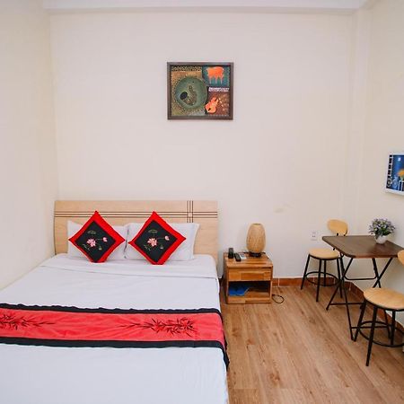 Canary Saigon Hotel Хошимин Екстериор снимка