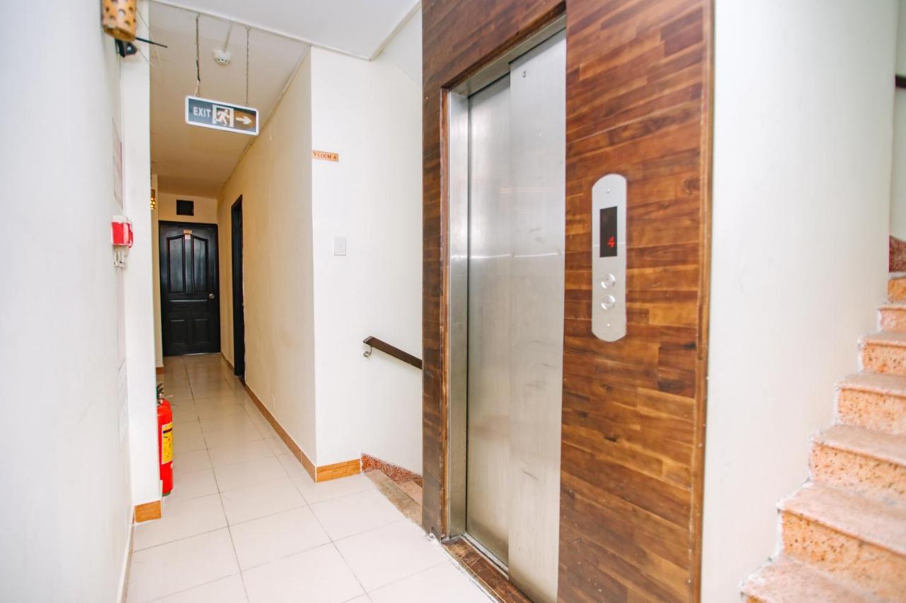 Canary Saigon Hotel Хошимин Екстериор снимка