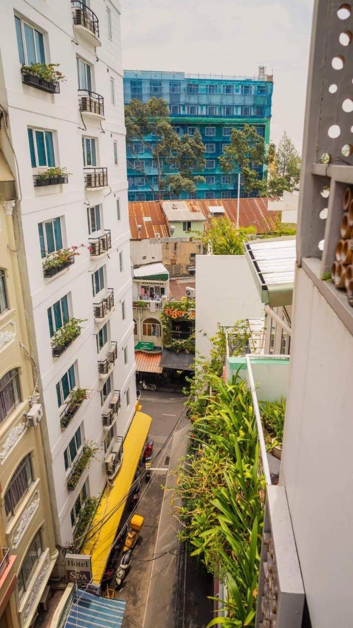 Canary Saigon Hotel Хошимин Екстериор снимка
