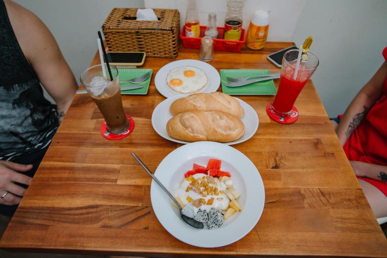 Canary Saigon Hotel Хошимин Екстериор снимка